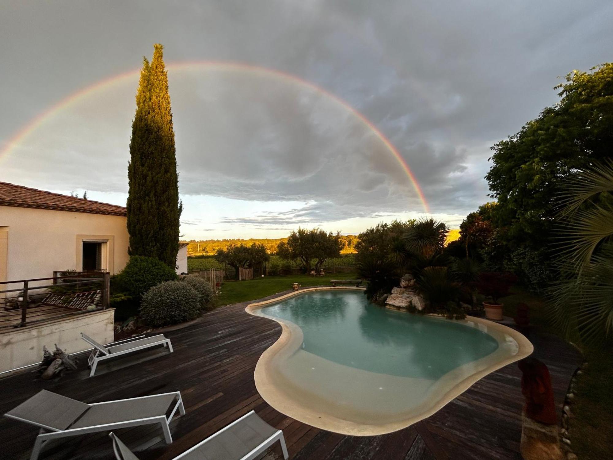 Le Clos Des Vignes Junas Luaran gambar